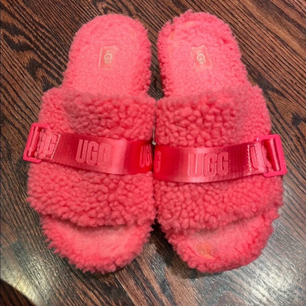 UGG Pink Fluffita Sandals/Slides/Slippers
